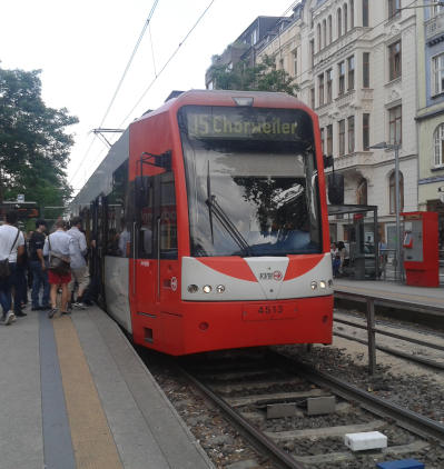 tram.jpg